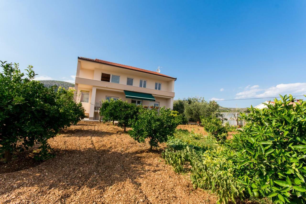 Apartment Sandra Trogir Extérieur photo
