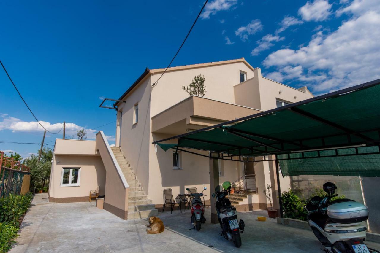 Apartment Sandra Trogir Extérieur photo