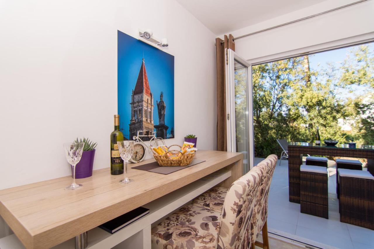 Apartment Sandra Trogir Extérieur photo